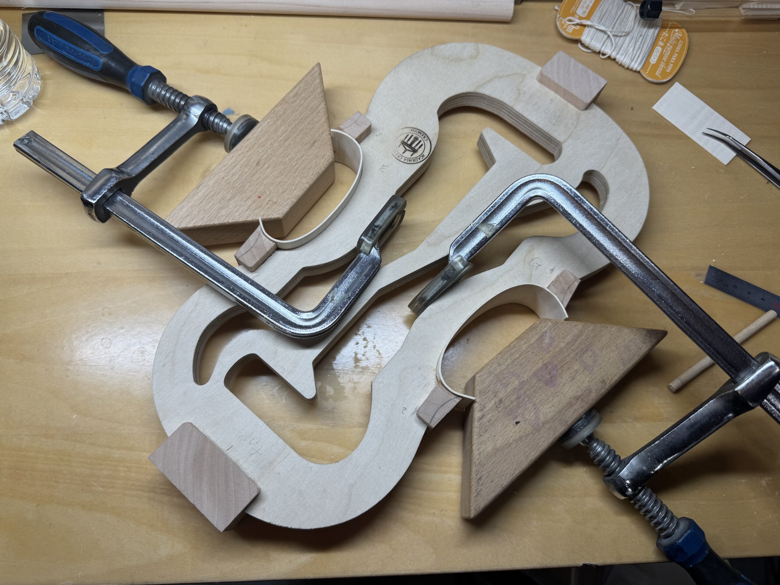 C Bouts Ribs Glued